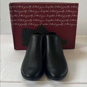 New Kensie Women’s Black Boot